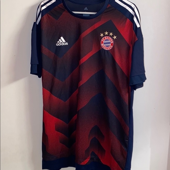 NWOT 2017 short sleeve Munich Pre-Match Shirt - Picture 8 of 9